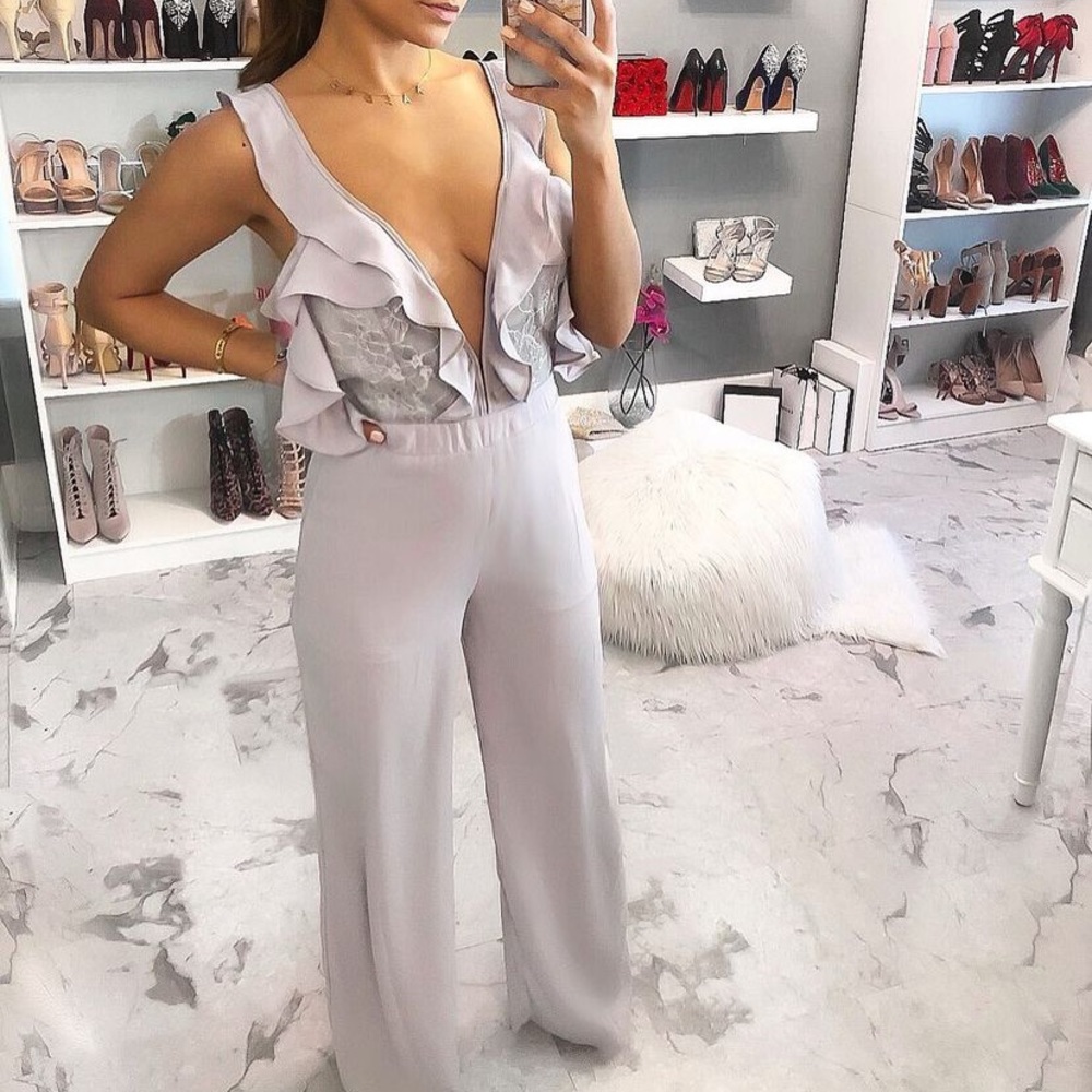 Deep V neck open back jumpsuit ❣️ - Picture 2 of 4